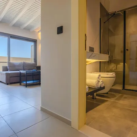 Aegean - Marina & Chios Island View Apartment *